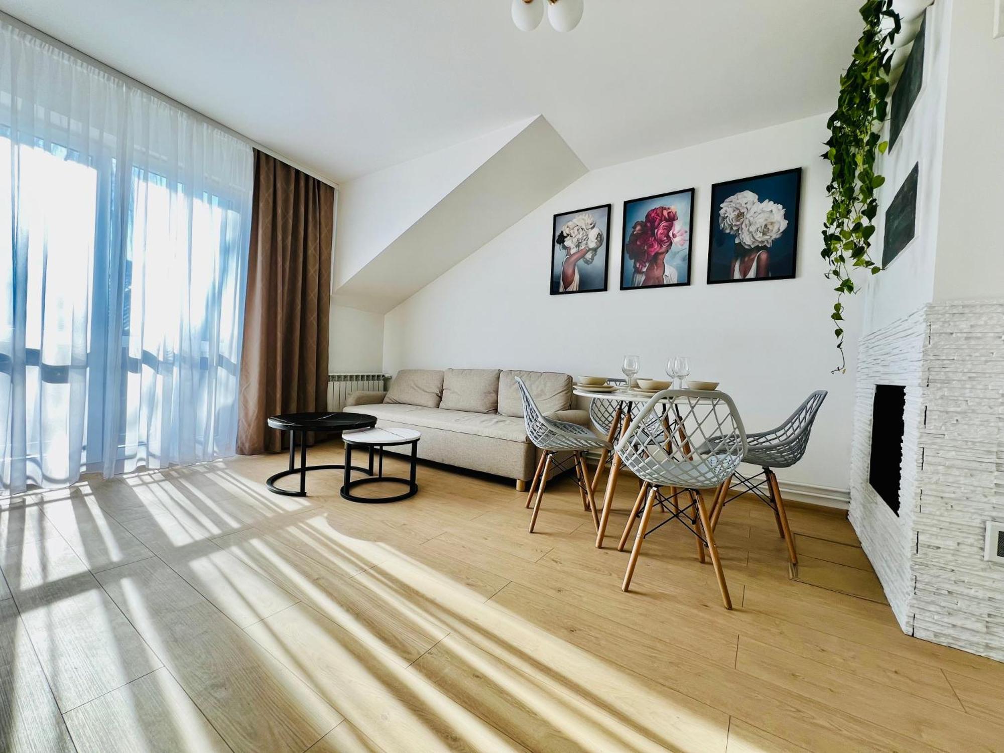 Apartament Wisteria Przemyśl Extérieur photo
